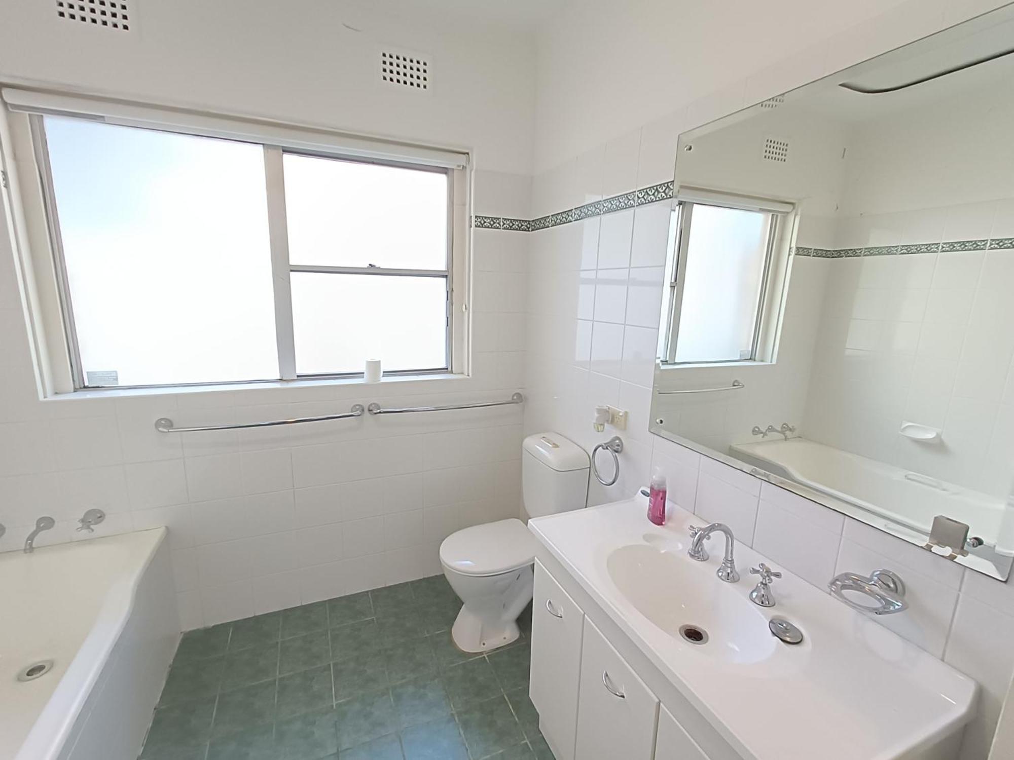Budget Single In Carlingford - C3 Homestay